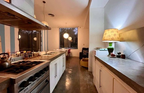 Melchor Romero House | BUHO | House Mediterranean | Laundry Parking Pool