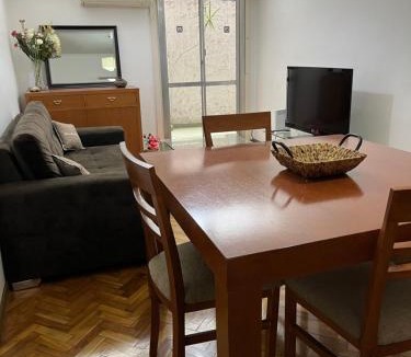 Colegiales Apartment | Cálido y Amplio Apartamento en Belgrano