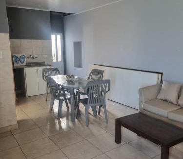 Coronel Suarez House | Céntrico con cochera