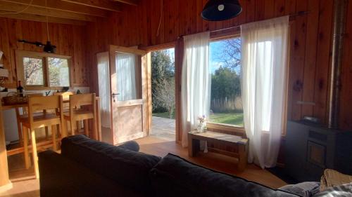 Lanin National Park Ski Chalet | Cabaña de Montaña con Parrilla y Vista al Atardecer - Andes Alquileres