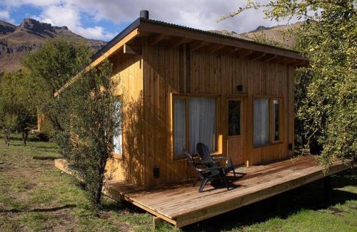 Lanin National Park Ski Chalet | Cabaña de Montaña con Parrilla y Vista al Atardecer - Andes Alquileres