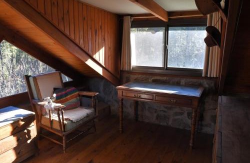 Calamuchita Department Ski Chalet | Cabaña de piedra en Villa Alpina MantillodeBosque