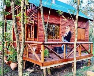 Partido de Roque Perez House | Cabaña entre los arboles encantadora