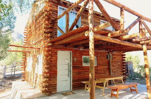 Potrerillos House | Cabaña Las Flores