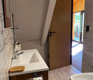 Lolog Bed & Breakfast | Cabaña Sukha
