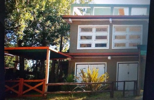 Mar Azul Apartment | Cabañas con jardin cochera quincho y parrilla, 3 cuadras centro 4 playa