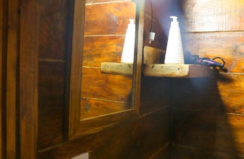 San Carlos de Bariloche Ski Chalet | Cabañas en Bariloche con vistas a la montaña, parrilla y cochera