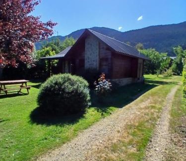 Lago Puelo Ski Chalet | Cabañas Peñi Huen