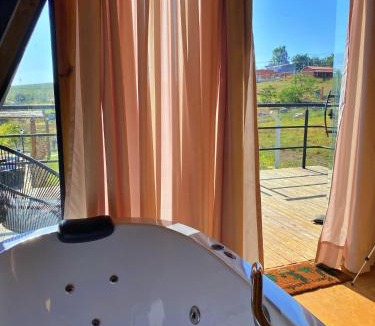 Porangaba Ski Chalet | Cabana Completa Jacuzzi, Piscina, Área Gourmet em Porangaba