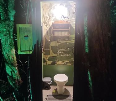 Iomere Apartment | Cabana treiller experiência na floresta com telão de cinema