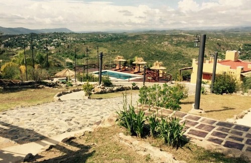 Villa Carlos Paz Cabin | Cabin in Carlos Paz with swimming pool