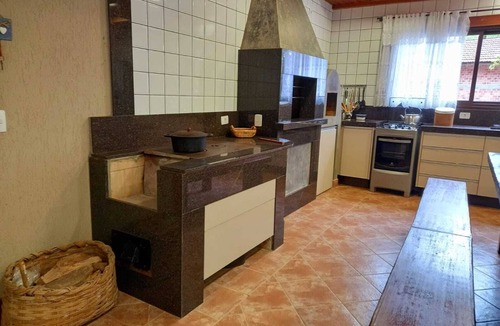 Tijucas do Sul Cottage | Cabin | Pool | Lake | Pet-friendly | 50 min from Curitiba