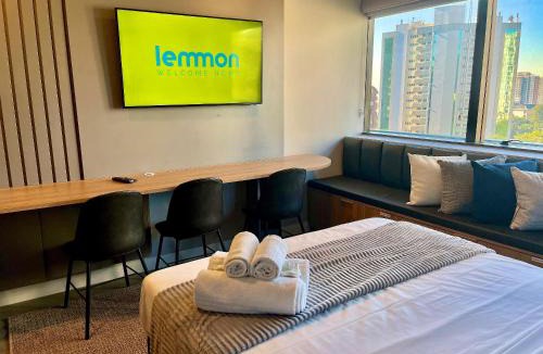 Tres Figueiras Apartment | Carlos Gomes Square 704 Practical and Well-Located