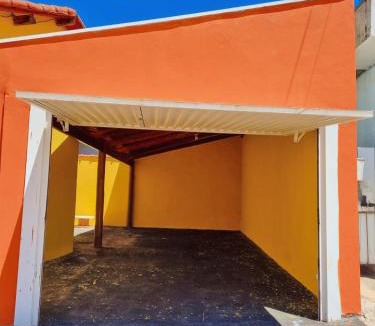 Sao Joao Batista do Gloria Apartment | Casa 3 Quartos l 2 banheiros l 2 garagens l centro