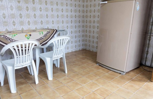 Mongagua Ski Chalet | Casa a 600m do mar com garagem e pet friendly