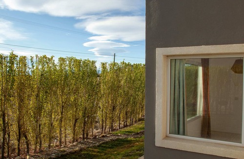 Macrozona Meseta Cerro Calafate House | Casa Abruzzo | Cozy Home, Garden, Excellent Heating & Andes Views