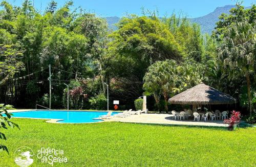 Cocaia House | Casa Aconchegante com Piscina no Condomínio
