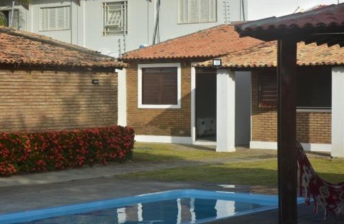 Aruana House | Casa aconchegante com piscina e muito espaço verde