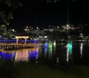 Ouro Fino House | Casa aconchegante no caminho da fé, perto do lago
