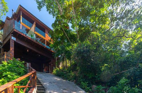 Rio das Pacas House | Casa ampla e confortável com vista mar com spa e lareira, 5 mim praia