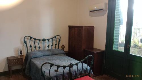 San Isidro House | Casa antigua en San Isidro a una cuadra de la estación