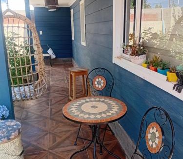 Plottier House | casa azul