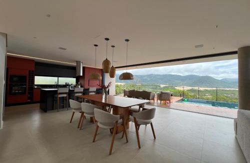 Morrinhos House | Casa Céu do Siriú
