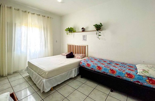 Martim de Sa House | Casa c piscina e churrasqueira em Martim de Sá/SP