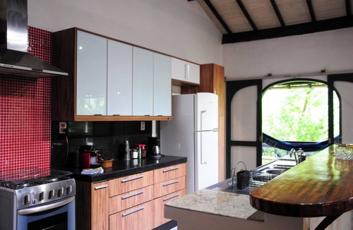 Paraty House | Casa Caapuā, relax with comfort in nature.