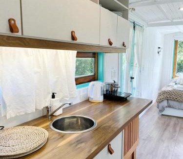 San Martin de los Andes Ski Chalet | Casa Calvé 2 tinys house con Vista, Bosque Privado ideal 2 Parejas