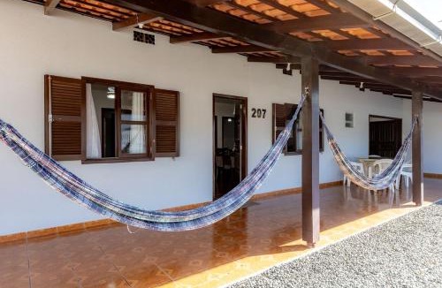 Meia Praia House | Casa com Churrasqueira e Rede a 210 m da Praia