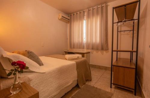 Fenavinho House | Casa com Lareira e Ar Condicionado Bem Localizada