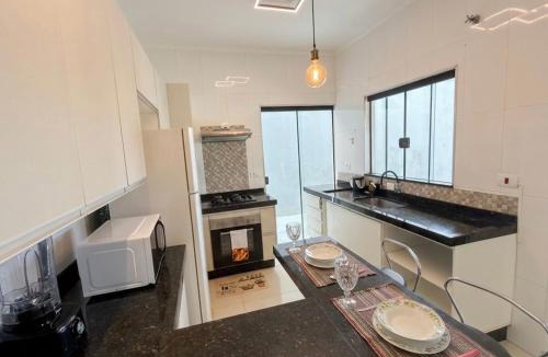 Ourinhos House | Casa com piscina, ar cond em bairro nobre