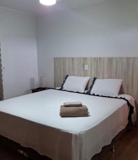 Araraquara House | Casa completa com churrasqueira, quintal e hidromassagem próxima ao shopping e centro de Araraquara