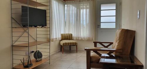 Partido de Chascomus House | Casa con PILETA, PARRILLA y cochera cubierta