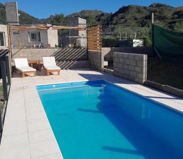 Potrero de los Funes House | Casa con piscina y vistas a las sierras en Potrero de los Funes- Casa Sawa