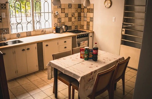 Villa Nueva House | Casa con Piscina de 20 mts y 600 Mts2 de Parque