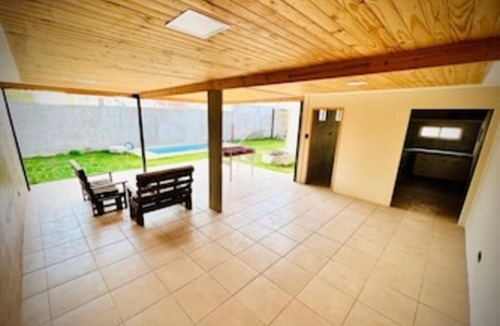 Maipu House | casa con quincho y piscina montañas del oeste