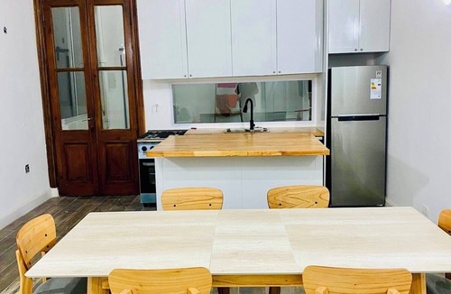Palermo House | Casa con Terraza Parrilla Jacuzzi Sauna Wifi TV85" AC en Palermo Buenos Aires