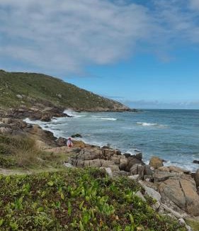 Centro Apartment | Casa da Vó Hospedagem próxima á Praia da Vila