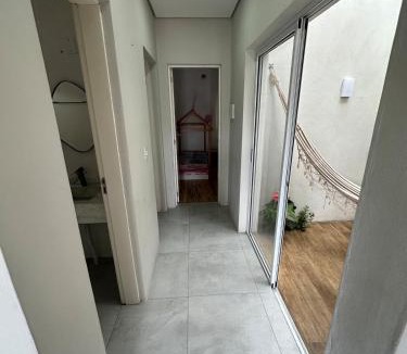 Fragata House | Casa de 2 dormitórios com piscina