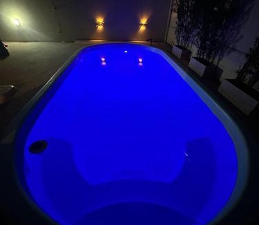 Fragata House | Casa de 2 dormitórios com piscina