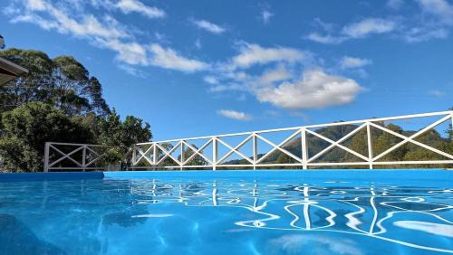 Bom Retiro House | Casa de Campo com Piscina até 10 Hóspedes