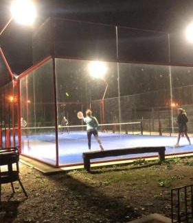 Benavidez House | Casa de Tenis con Pileta Padel y Gimnasio
