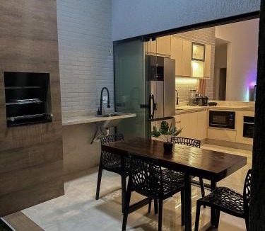 Sao Pedro da Aldeia House | Casa em Condomínio com Piscina Privativa Área Gourmet Conforto e Tranquilidade para Famílias