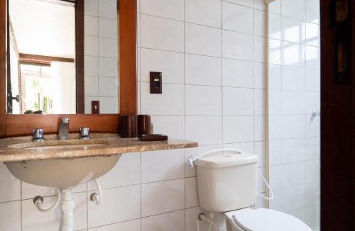 Alto de Buzios Villa | Casa em Geriba piscina vista mar por Vidaboabuzios
