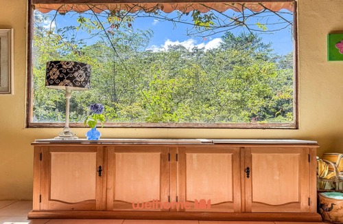 Vargem Grande House | Casa em Petrópolis com imersão artistica