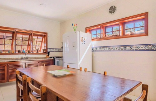 Horto House | Casa em Ubatuba com Churrasqueira e acesso ao rio