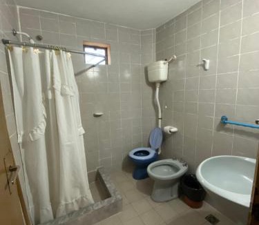 Comuna de San Roque Apartment | Casa en complejo con pileta compartida