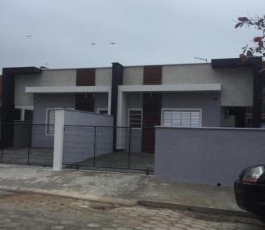 Enseada House | Casa Enseada 3 quartos para até 6 pessoas com 2 ar split